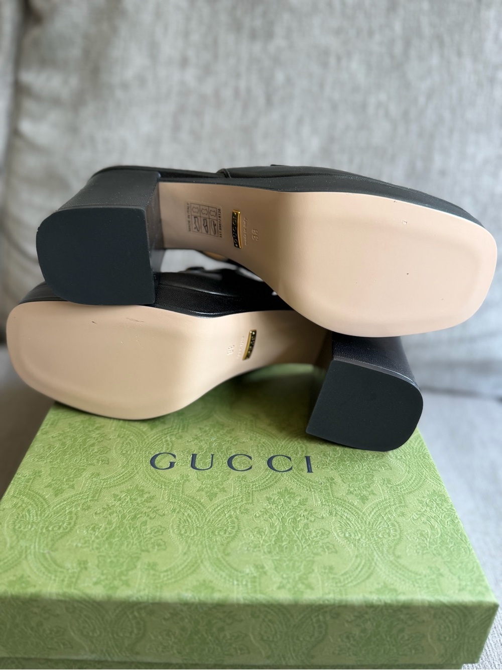 Gucci Black Slingback Platform Loafer Heels with Gold Bit - Picture 4 of 4